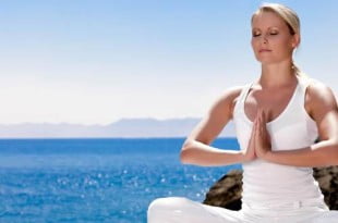 Ćwiczenie kogi poprawia stan ciała i umysłu.