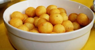 Wbrew obiegowej opinii, ziemniaki to bardzo zdrowe warzywa, pełne witamin, mikroelementów.