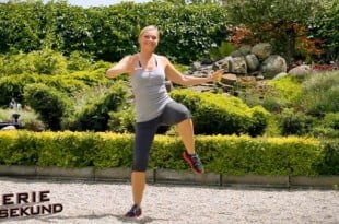 Prosty zestaw ćwiczeń, rozgrzewający organizm przed treningiem.