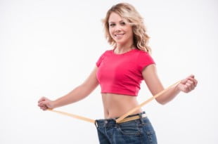 Jak się skutecznie odchudzać, żeby dochować postanowień noworocznych.