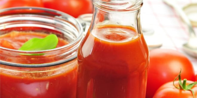 Pamiętaj, że przecier pomidorowy pozwoli Ci na zachowanie witamin, mikroelementów i innych, ważnych oraz zdrowych składników pomidorów.