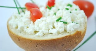 Dlaczego warto sięgać po twarożek?