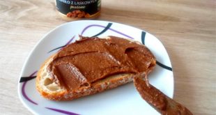 Wyśmienity przepis na domowy krem czekoladowy z nutellą - prosty i smaczny przepis.