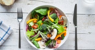 Jak przygotować smaczną sałatkę brokułową w domu.