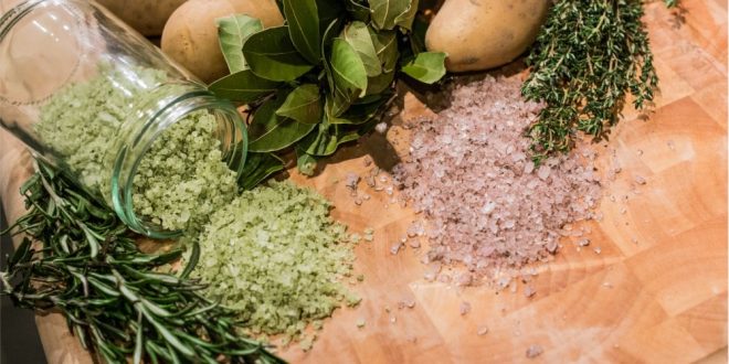 Na co warto uważać z solą kuchenną