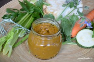 Przepis na domową kostkę rosołową czyli domowy wywar warzywny do zup.