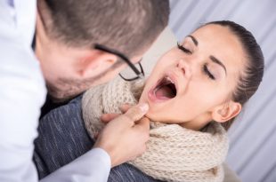 Jakie są najlepsze metody na podrażnione gardło?