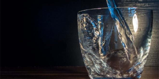 Jaki wpływa na odchudzanie ma woda?