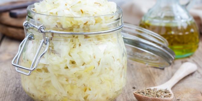 Kapusta kiszona to rewelacyjne źródło witamin na zimowy okres.