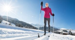 Biegając na nartach możemy wybrać malownicze trasy.