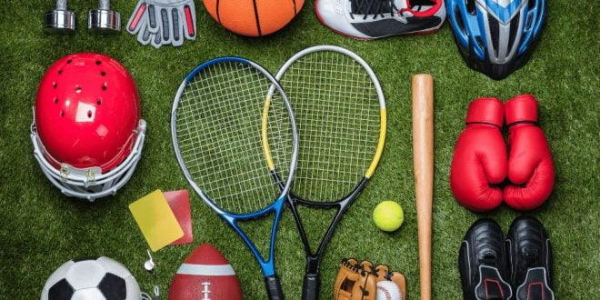 Trening w domu bez sprzętu lub ze sprzętem. Najważniejszy jest jednak wygodny strój!