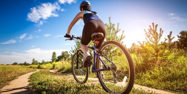 Jaka aktywność najlepsza na odchudzanie - dlaczego jazda na rowerze?